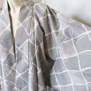 Vintage 🤍 Long Japanese Kimono